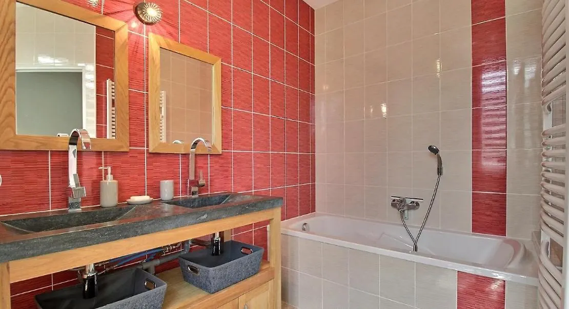 Holiday home Gite Du Bord De Rance Calorguen