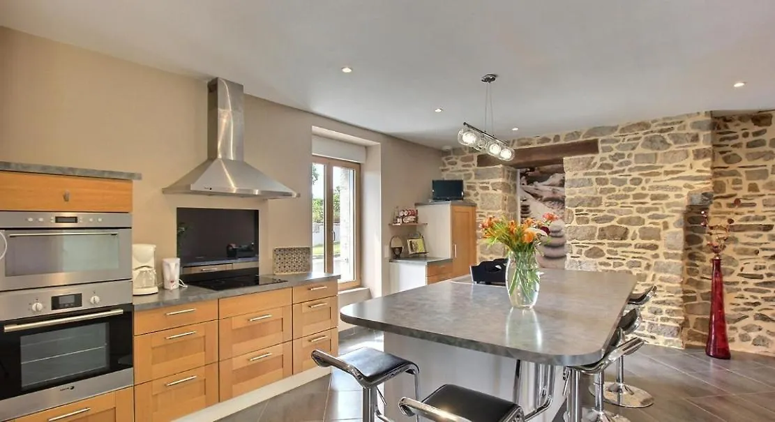 Gite Du Bord De Rance Calorguen Holiday home