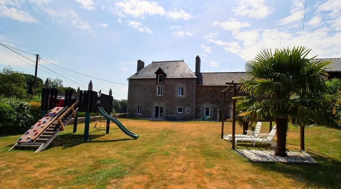 Gite Du Bord De Rance Calorguen Holiday home
